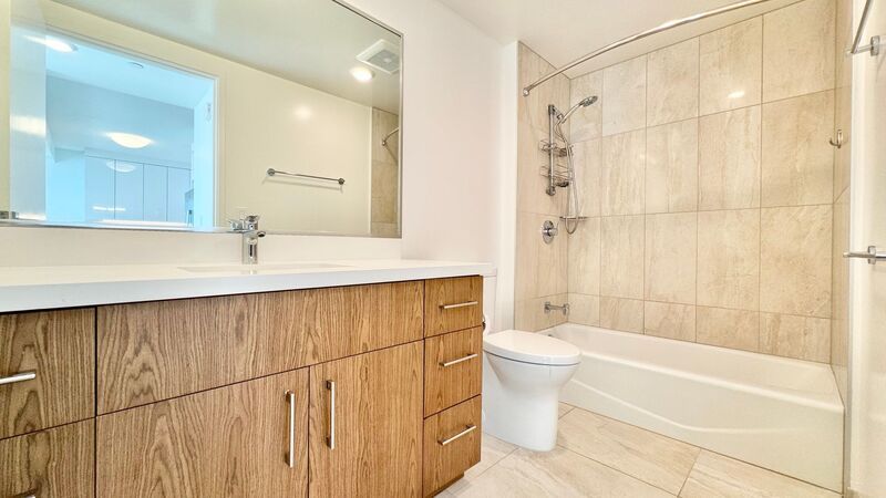 PET FRIENDLY! BEAUTIFUL 2 BEDROOM UNIT ON 29TH FLOOR property image