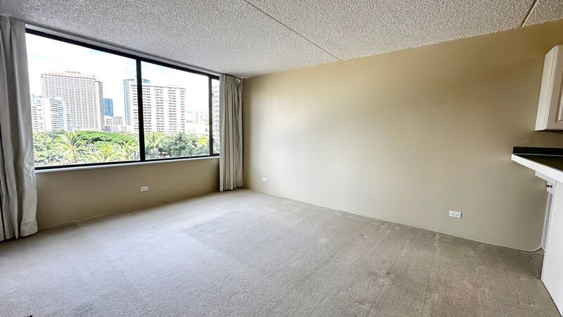 AVAILABLE NOW: Pet Friendly, Washer/Dryer, Lanai, Central AC INCLUDED!!! Chateau Waikiki property image