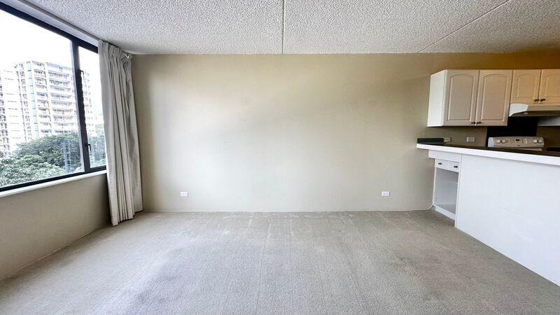 AVAILABLE NOW: Pet Friendly, Washer/Dryer, Lanai, Central AC INCLUDED!!! Chateau Waikiki property image