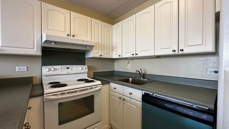 AVAILABLE NOW: Pet Friendly, Washer/Dryer, Lanai, Central AC INCLUDED!!! Chateau Waikiki property image