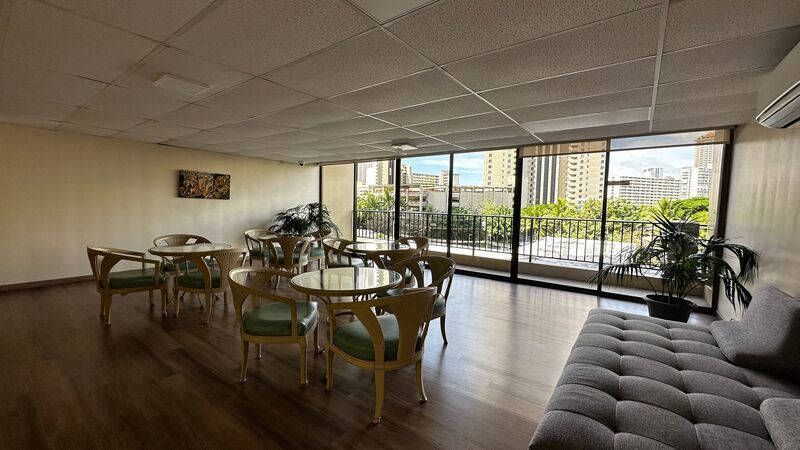 AVAILABLE NOW: Pet Friendly, Washer/Dryer, Lanai, Central AC INCLUDED!!! Chateau Waikiki property image