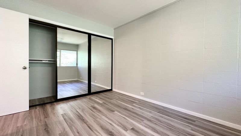 NEWLY RENOVATED 2 BED/2 BATH/2 PARKING - Washer/Dryer IN the Unit! AVAILABLE NOW property image