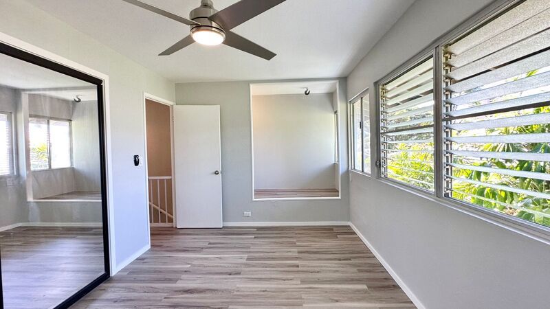 NEWLY RENOVATED 2 BED/2 BATH/2 PARKING - Washer/Dryer IN the Unit! AVAILABLE NOW property image