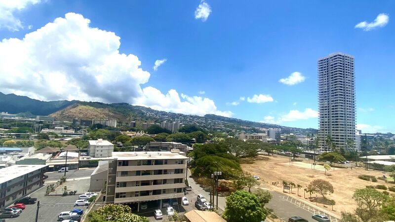 SPACIOUS STUDIO with 1-PARKING AVAILABLE IN KINGS GATE (Mo'ili'ili)! property image