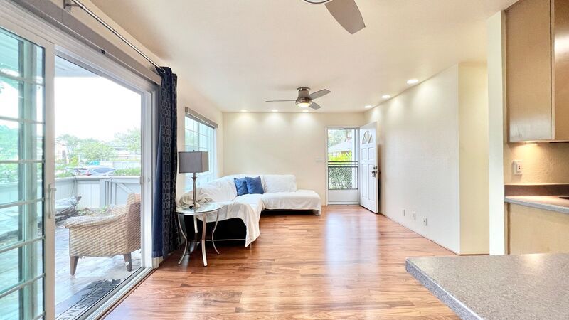 HIGHLY DESIRABLE 2 BEDROOM GROUND FLOOR UNIT AT CROSSPOINTE property image