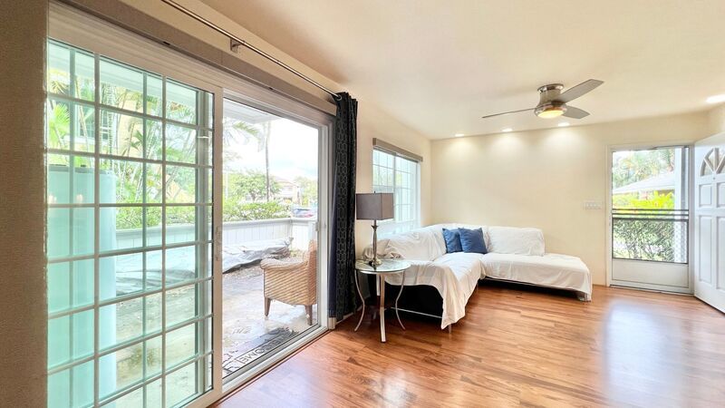 HIGHLY DESIRABLE 2 BEDROOM GROUND FLOOR UNIT AT CROSSPOINTE property image