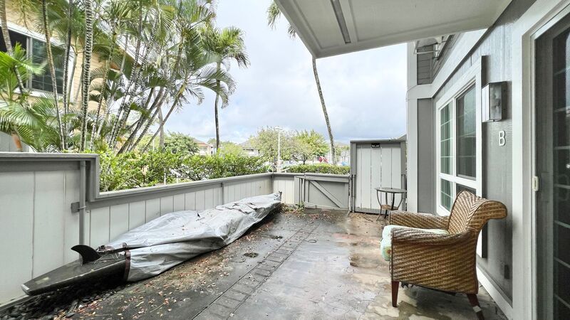 HIGHLY DESIRABLE 2 BEDROOM GROUND FLOOR UNIT AT CROSSPOINTE property image