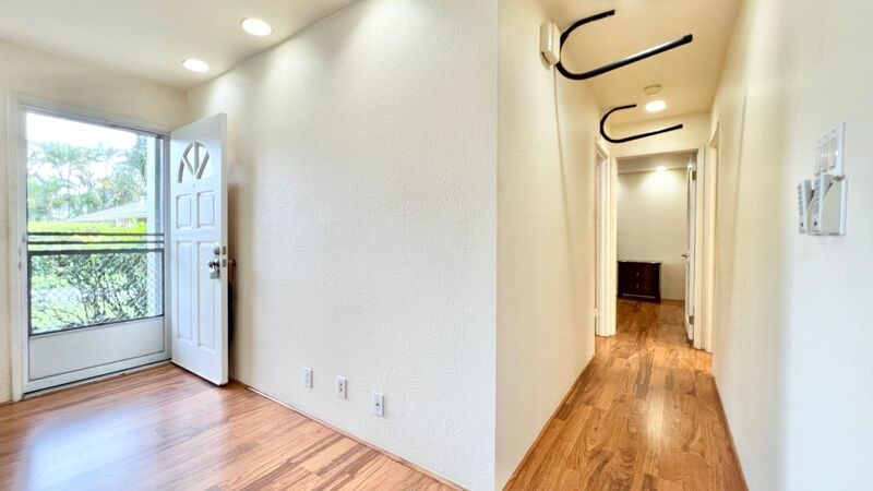 HIGHLY DESIRABLE 2 BEDROOM GROUND FLOOR UNIT AT CROSSPOINTE property image