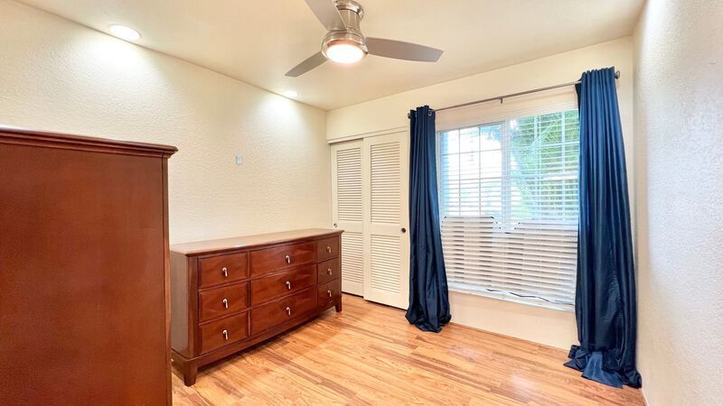 HIGHLY DESIRABLE 2 BEDROOM GROUND FLOOR UNIT AT CROSSPOINTE property image