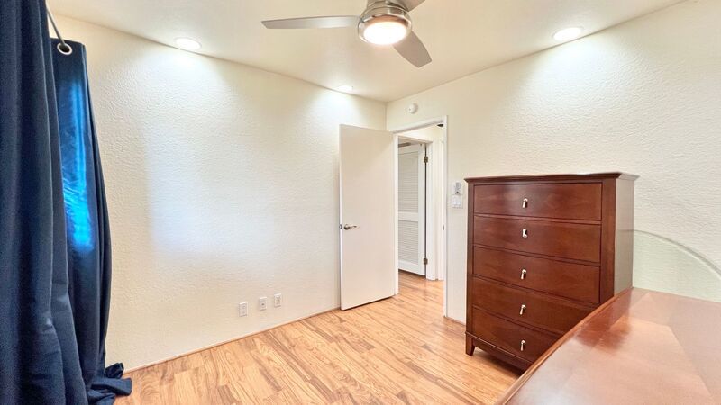 HIGHLY DESIRABLE 2 BEDROOM GROUND FLOOR UNIT AT CROSSPOINTE property image