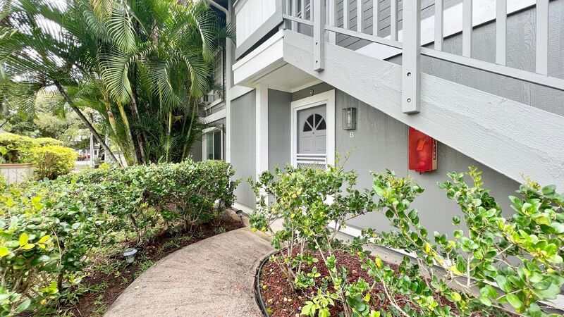 HIGHLY DESIRABLE 2 BEDROOM GROUND FLOOR UNIT AT CROSSPOINTE property image