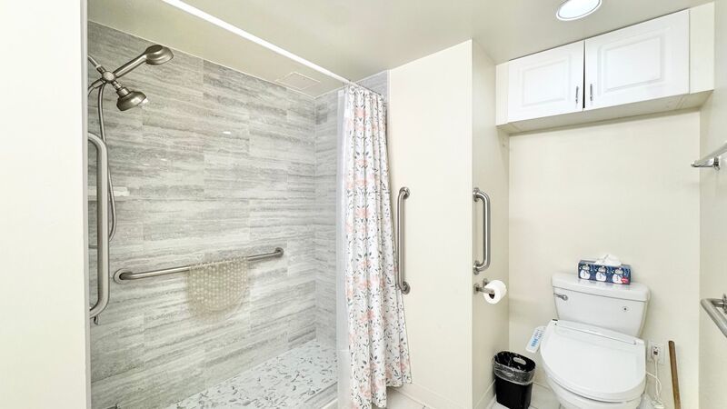 2 BEDROOM SENIOR LIVING FACILITY - ONE KALAKAUA property image