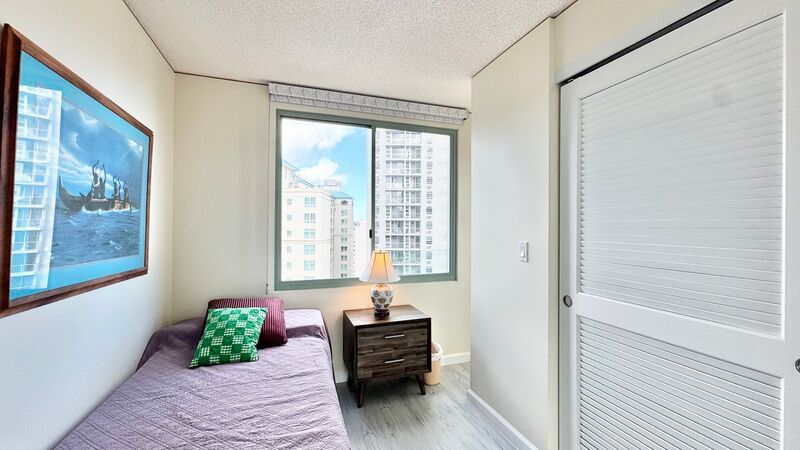2 BEDROOM SENIOR LIVING FACILITY - ONE KALAKAUA property image