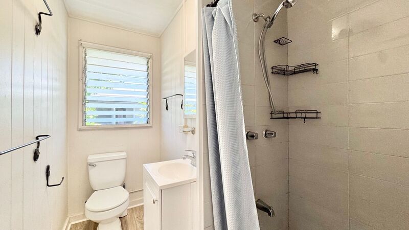 2 BEDROOM 2ND FLOOR UNIT IN CONVENIENT MCCULLY property image