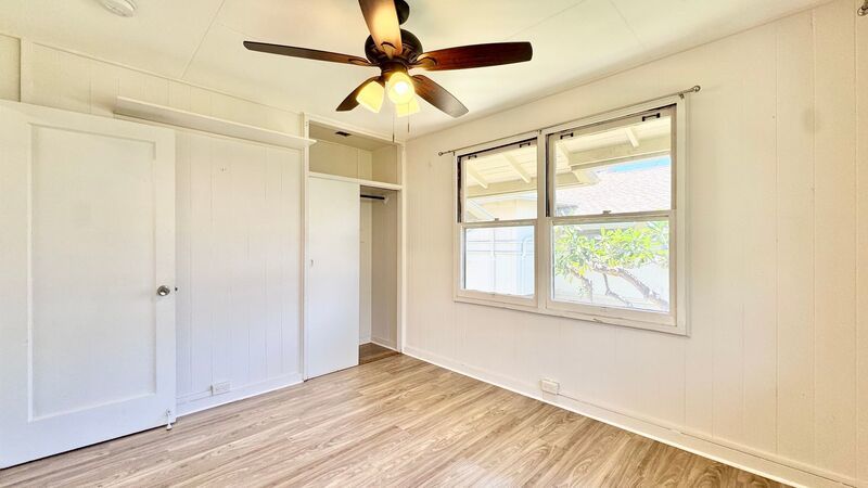 2 BEDROOM 2ND FLOOR UNIT IN CONVENIENT MCCULLY property image