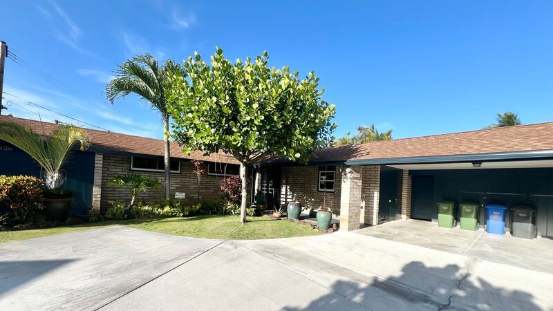 AVAILABLE NOW! 3 BED/2 BATH HOME IN KAILUA W/2 CAR CARPORT, YARD, POOL AND CLOSE TO BEACH!! property image