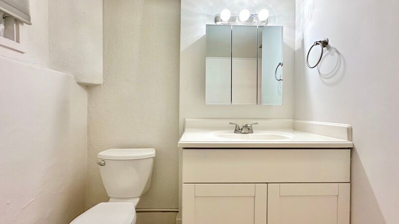 Available NOW - Newly Renovated Studio with 1 Bath & Washer/Dryer in Maunalani Heights! property image