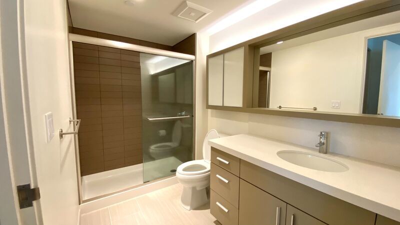 2 BED 2 BATH CORNER UNIT AT THE COLLECTION IN KAKA'AKO!! property image