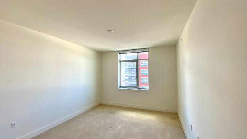 2 BED 2 BATH CORNER UNIT AT THE COLLECTION IN KAKA'AKO!! property image
