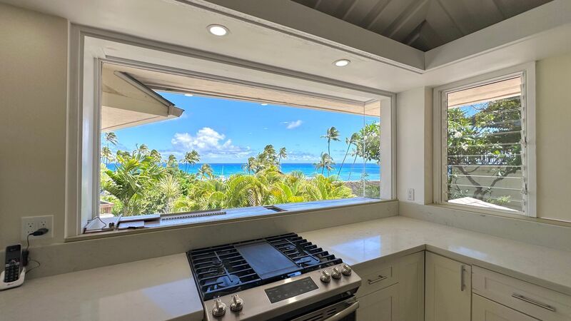 Enjoy 180° Ocean Views! 4 BD/2.5 BA AVAILABLE in prestigious DIAMOND HEAD!! property image