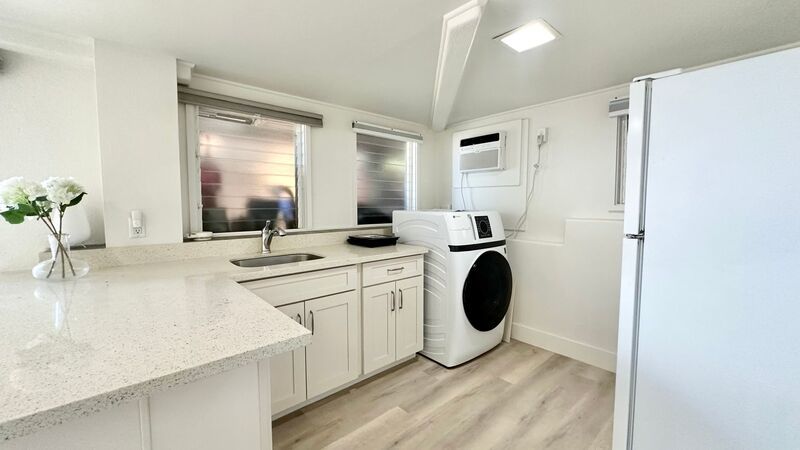 Available NOW - Newly Renovated Studio with 1 Bath & Washer/Dryer in Maunalani Heights! property image