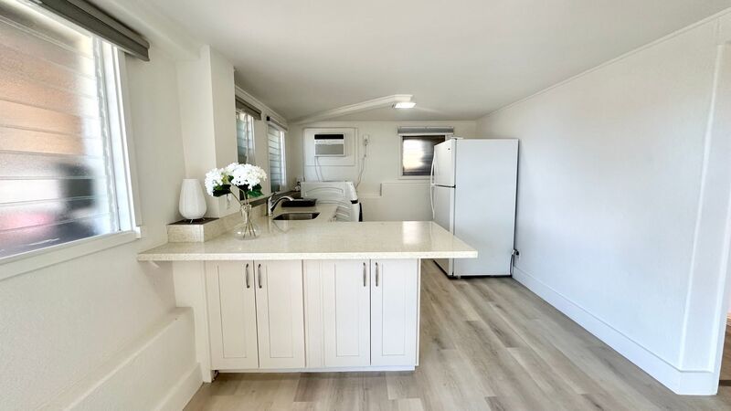 Available NOW - Newly Renovated Studio with 1 Bath & Washer/Dryer in Maunalani Heights! property image