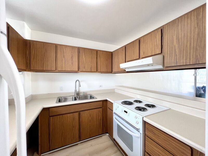 AVAILABLE NOW! 2-Bedroom, 2-Bath Corner Unit in a Convenient Location property image