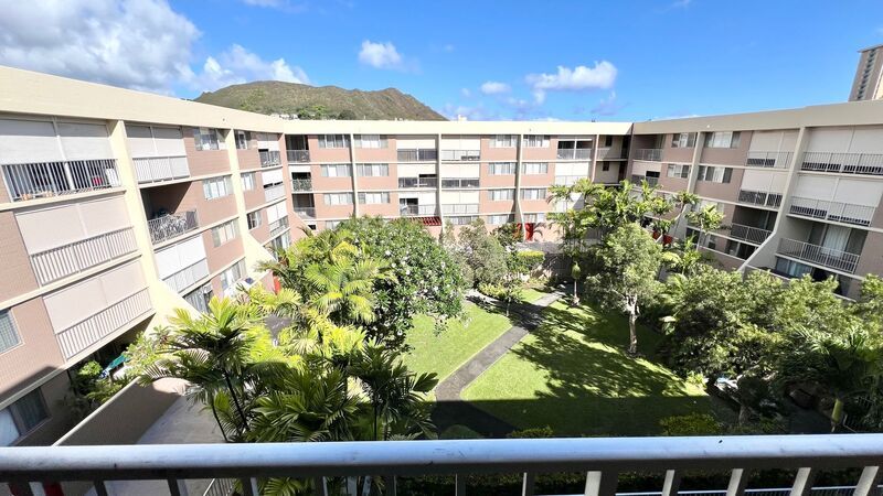 AVAILABLE NOW! 2-Bedroom, 2-Bath Corner Unit in a Convenient Location property image