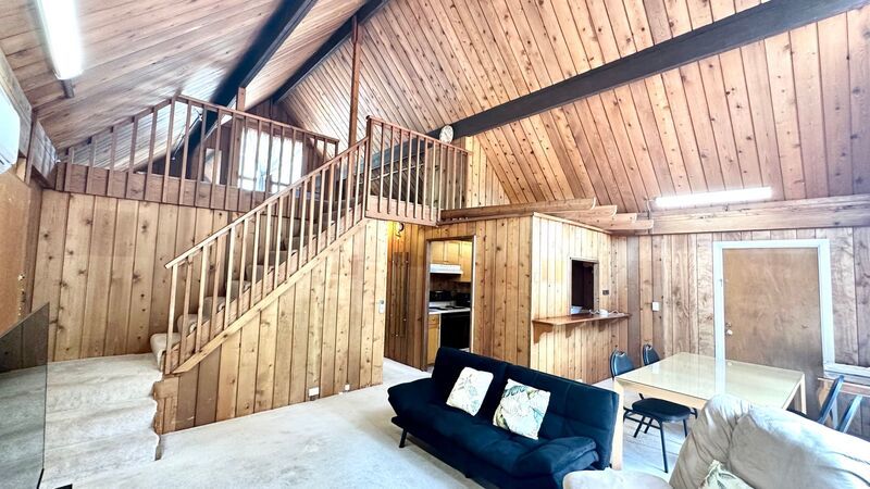 Available Now - Highly Desired 2 Bedroom, 1 Bath, Duplex in Manoa Valley! property image