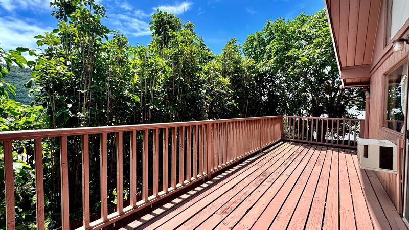 Available Now - Highly Desired 2 Bedroom, 1 Bath, Duplex in Manoa Valley! property image