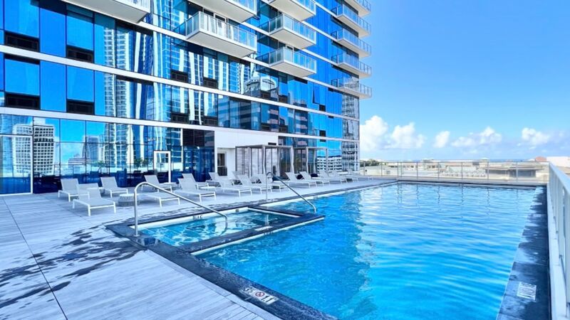 PET FRIENDLY! BEAUTIFUL 2 BEDROOM UNIT ON 29TH FLOOR property image