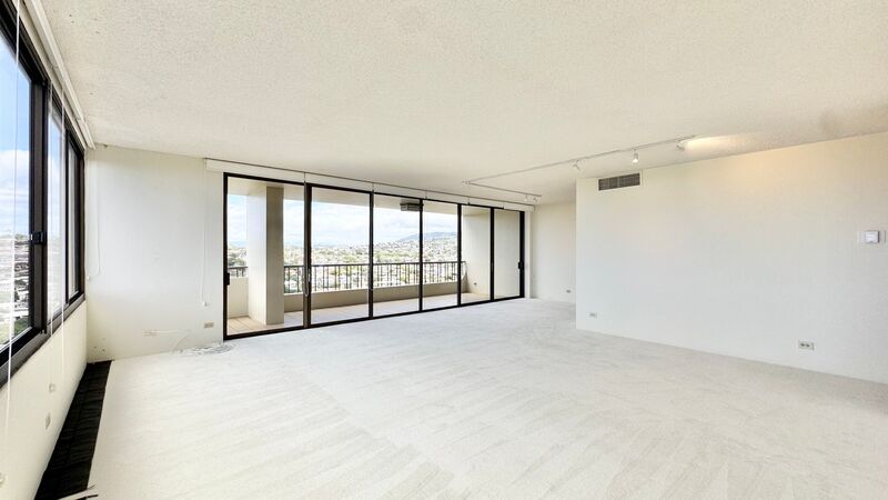 RARELY AVAILABLE SPACIOUS 1 BEDROOM UNIT WITH PANORAMIC VIEWS - DIRECTLY NEXT TO KAHALA MALL property image