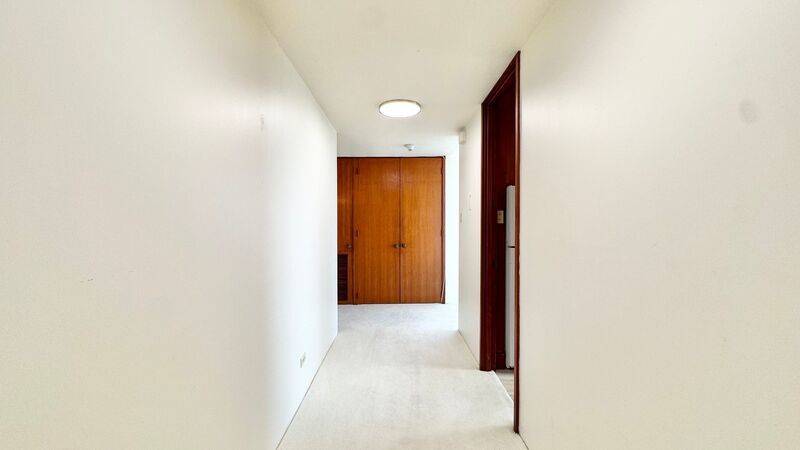 RARELY AVAILABLE SPACIOUS 1 BEDROOM UNIT WITH PANORAMIC VIEWS - DIRECTLY NEXT TO KAHALA MALL property image