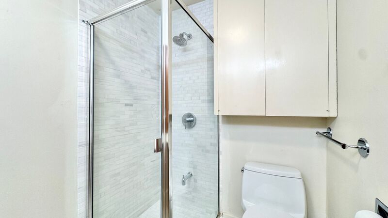 RARELY AVAILABLE SPACIOUS 1 BEDROOM UNIT WITH PANORAMIC VIEWS - DIRECTLY NEXT TO KAHALA MALL property image
