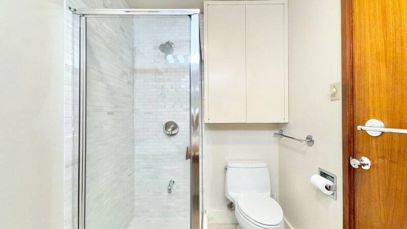 RARELY AVAILABLE SPACIOUS 1 BEDROOM UNIT WITH PANORAMIC VIEWS - DIRECTLY NEXT TO KAHALA MALL property image