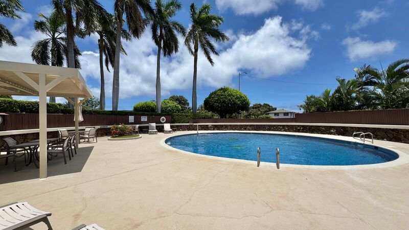 RARELY AVAILABLE SPACIOUS 1 BEDROOM UNIT WITH PANORAMIC VIEWS - DIRECTLY NEXT TO KAHALA MALL property image