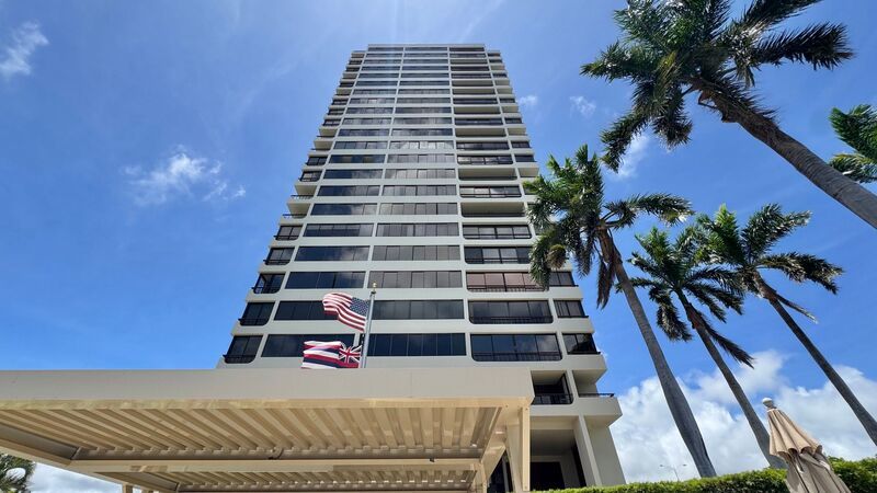 RARELY AVAILABLE SPACIOUS 1 BEDROOM UNIT WITH PANORAMIC VIEWS - DIRECTLY NEXT TO KAHALA MALL property image