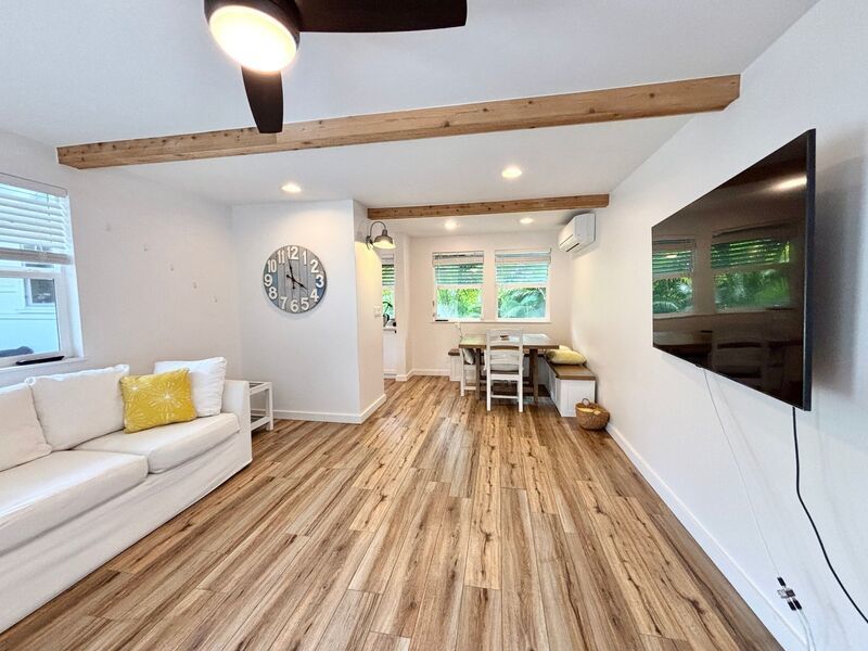 Available Now! 3 BED, 2 BATH HOME w/ UTILITIES INCLUDED + AC, Washer/Dryer, Yard – Aina Haina property image