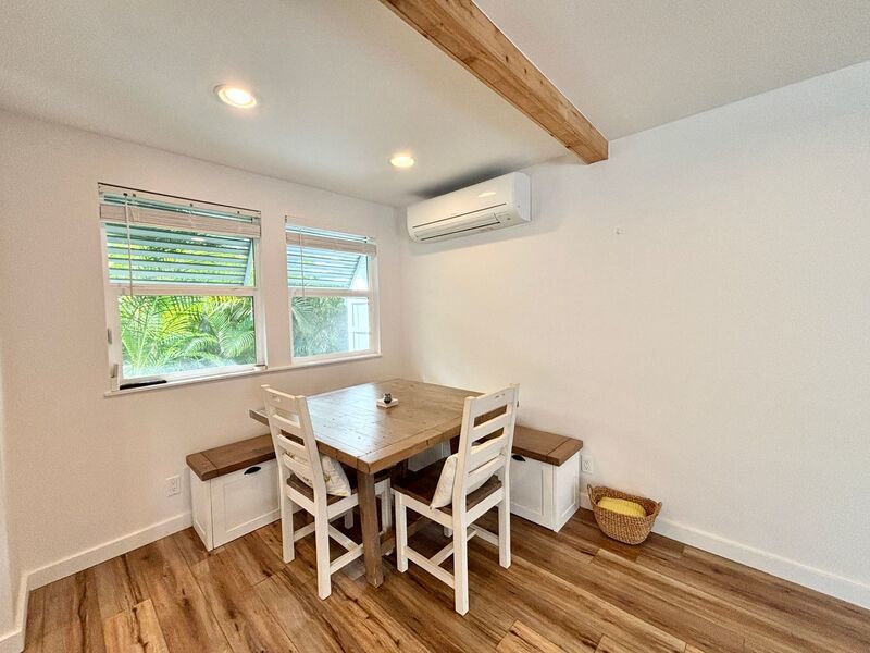 Available Now! 3 BED, 2 BATH HOME w/ UTILITIES INCLUDED + AC, Washer/Dryer, Yard – Aina Haina property image