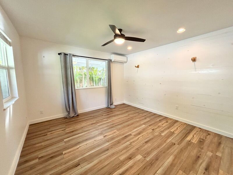 Available Now! 3 BED, 2 BATH HOME w/ UTILITIES INCLUDED + AC, Washer/Dryer, Yard – Aina Haina property image