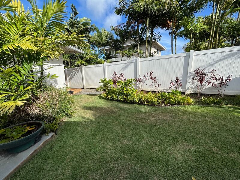 Available Now! 3 BED, 2 BATH HOME w/ UTILITIES INCLUDED + AC, Washer/Dryer, Yard – Aina Haina property image