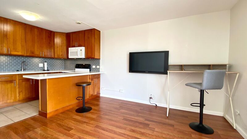 Views of Waikiki & Diamond Head - 1 Bed/1 Bath Located in the Summer Villa (Kapahulu) Available NOW! property image