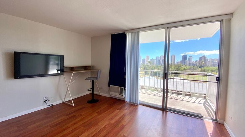 Views of Waikiki & Diamond Head - 1 Bed/1 Bath Located in the Summer Villa (Kapahulu) Available NOW! property image