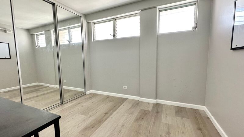 2 BED/1.5 BATH/1 PARKING in MAKIKI TOWERS! W/D INSIDE, LANAI, & VIEWS!! property image