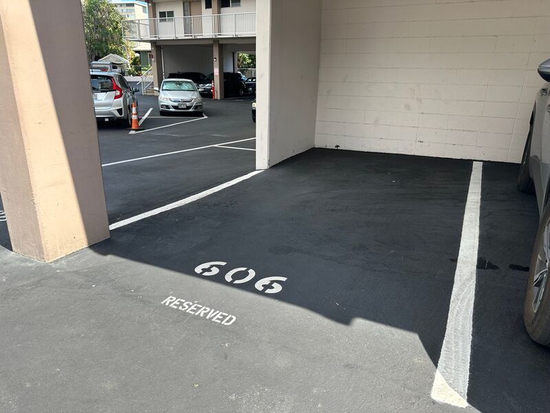 2 BED/1.5 BATH/1 PARKING in MAKIKI TOWERS! W/D INSIDE, LANAI, & VIEWS!! property image