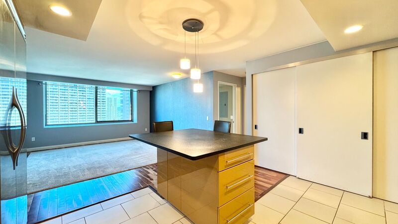 2 BEDROOM CONDO UNIT IN CONVENIENT DOWNTOWN HONOLULU - CAPITOL PLACE property image