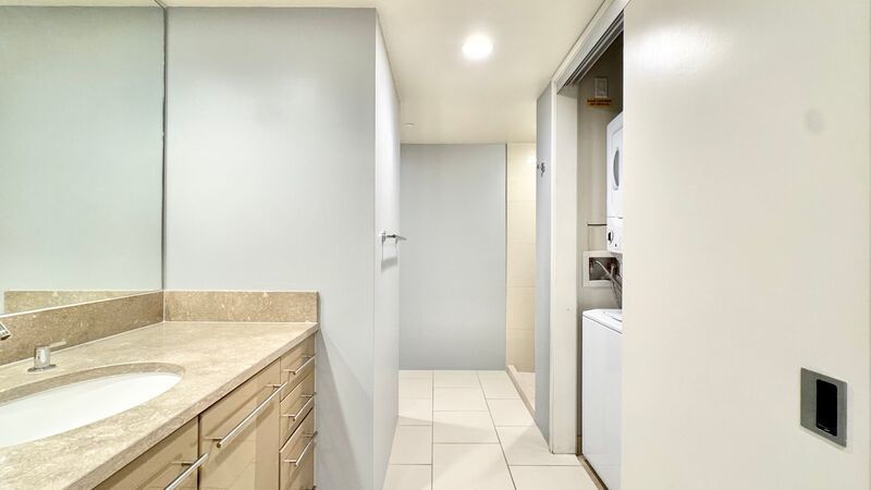 2 BEDROOM CONDO UNIT IN CONVENIENT DOWNTOWN HONOLULU - CAPITOL PLACE property image
