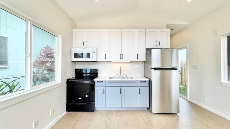 BRAND NEW 1 BED/1 BATH IN THE HEART OF KAILUA TOWN property image