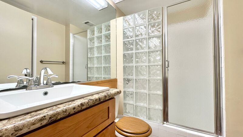 2 BED/2 BATH - Heritage House (Hawaii Kai) Lanai, AC, Washer/Dryer & Pet Friendly property image