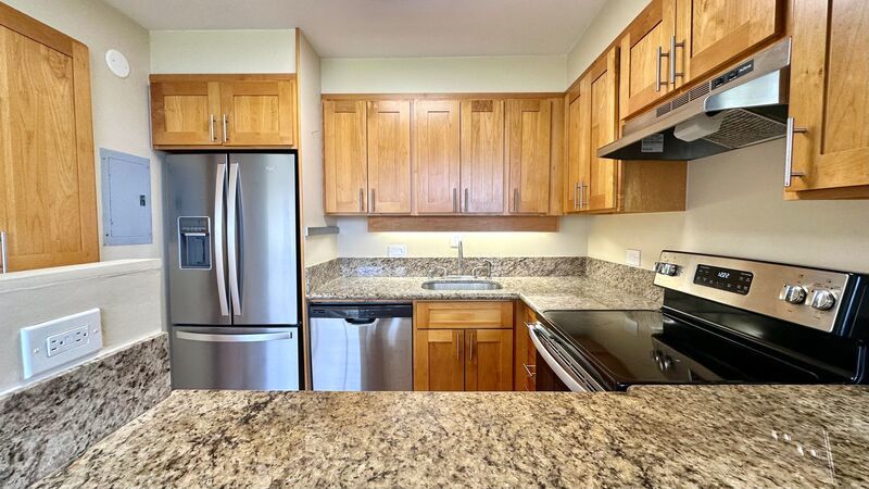 2 BED/2 BATH - Heritage House (Hawaii Kai) Lanai, AC, Washer/Dryer & Pet Friendly property image